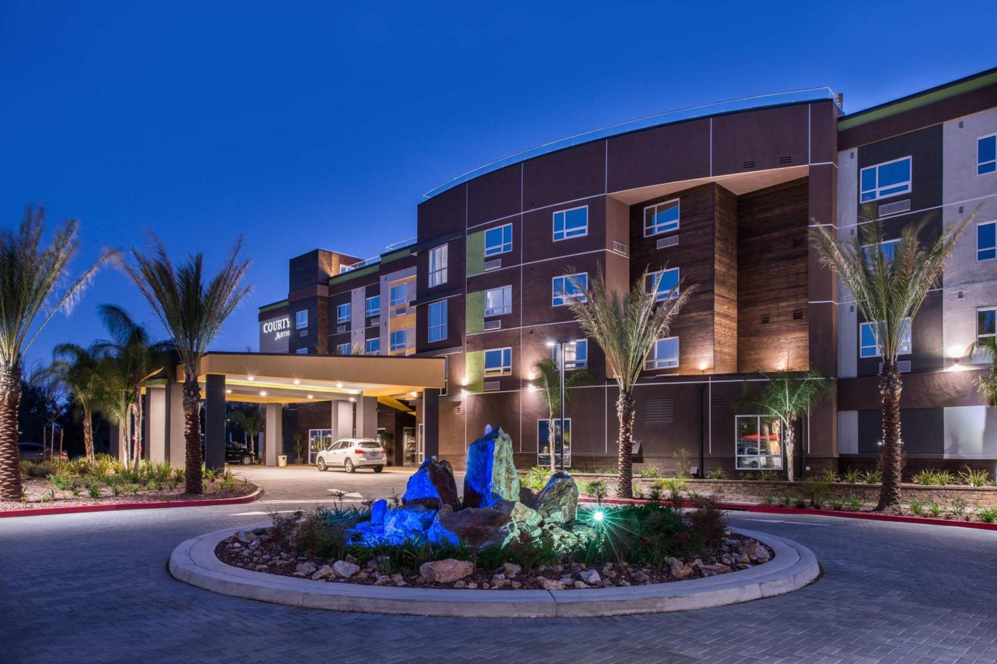 Courtyard By Marriott Temecula Murrieta Exterior photo